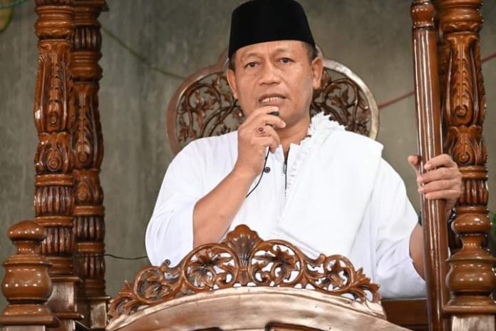 Plt Wali Kota Tanjungbalai H.Waris Tholib Khatib Sholat Jum'at, foto: (dok.istimewa)