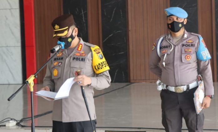 Kapolresta deliserdang membacakan putusan Kapolri atas pengukuhan Wakapolresta Delisedang yang baru, foto: (dok.istimewa)
