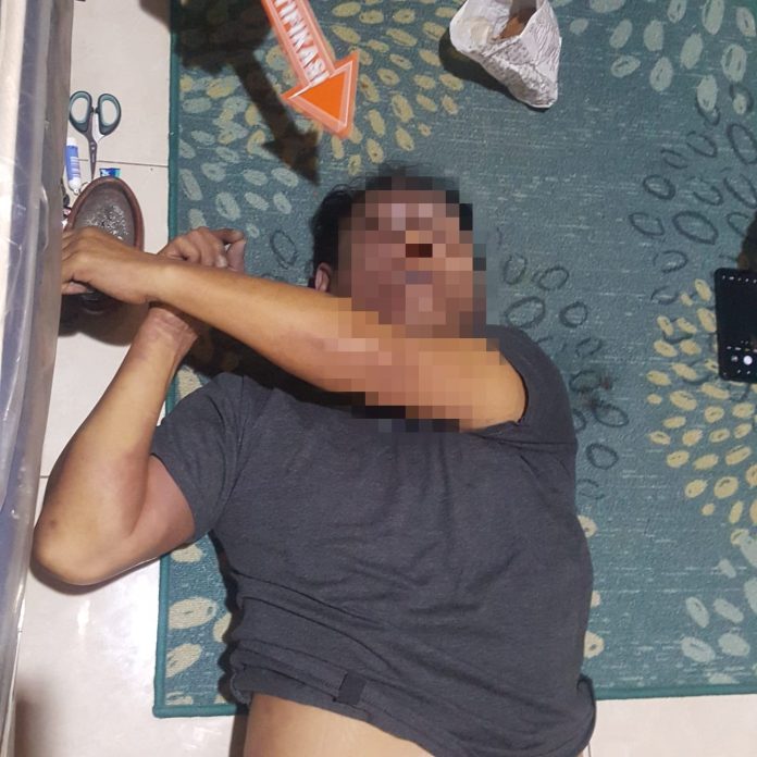 Foto: Seorang Pria Asal Surabaya Ditemukan Meninggal Dunia di Kamar Kosnya (dok.istimewa)