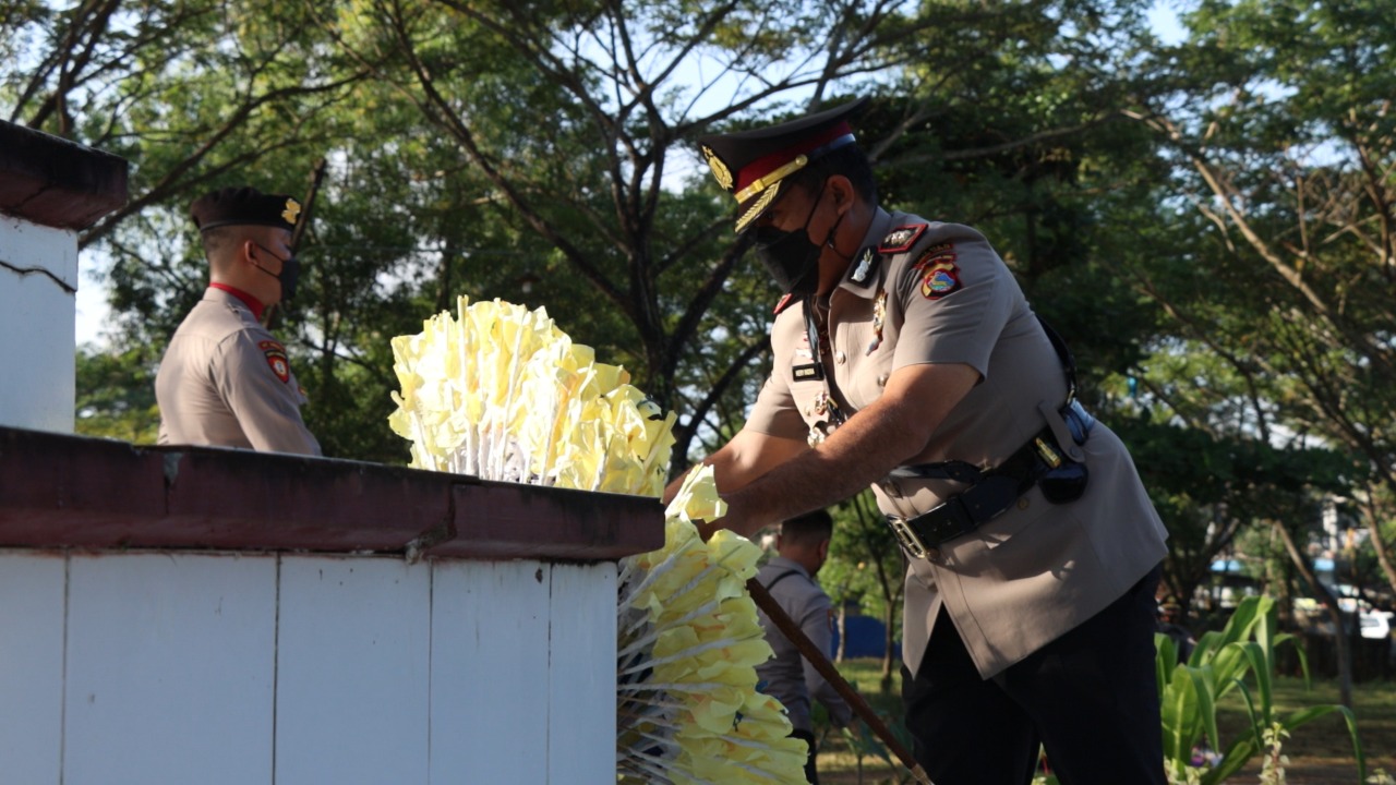 Polres Lombok Tengah menggelar upacara ziarah