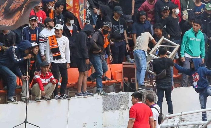 Pagar Pembatas Stadion JIS (dok.istimewa)