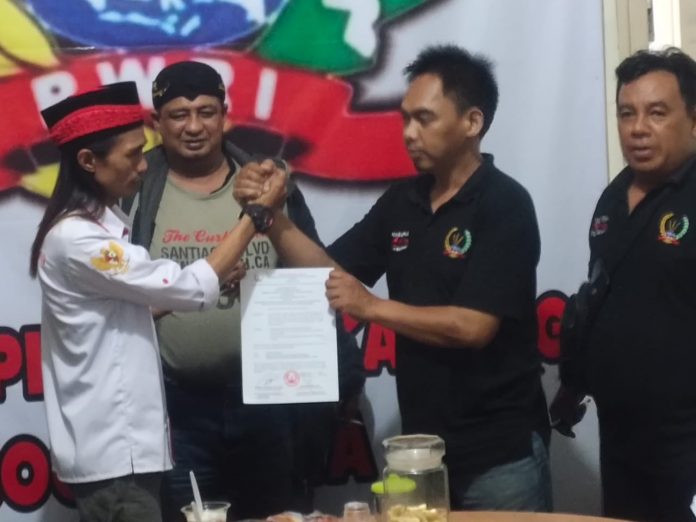 Rohmat Selamat.SH.M.Kn