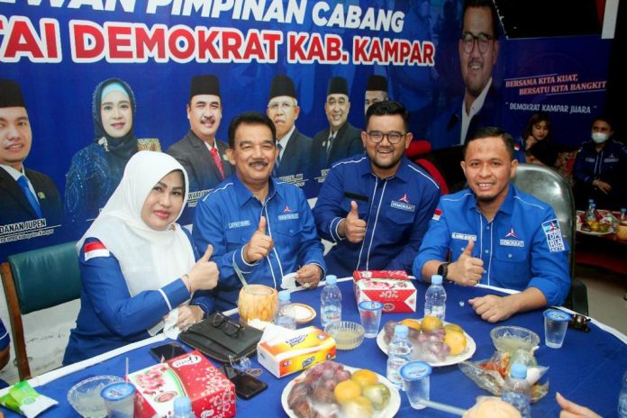 Keteranga foto: Anggota Demokrat Kabupaten Kampar (dok.istimewa)