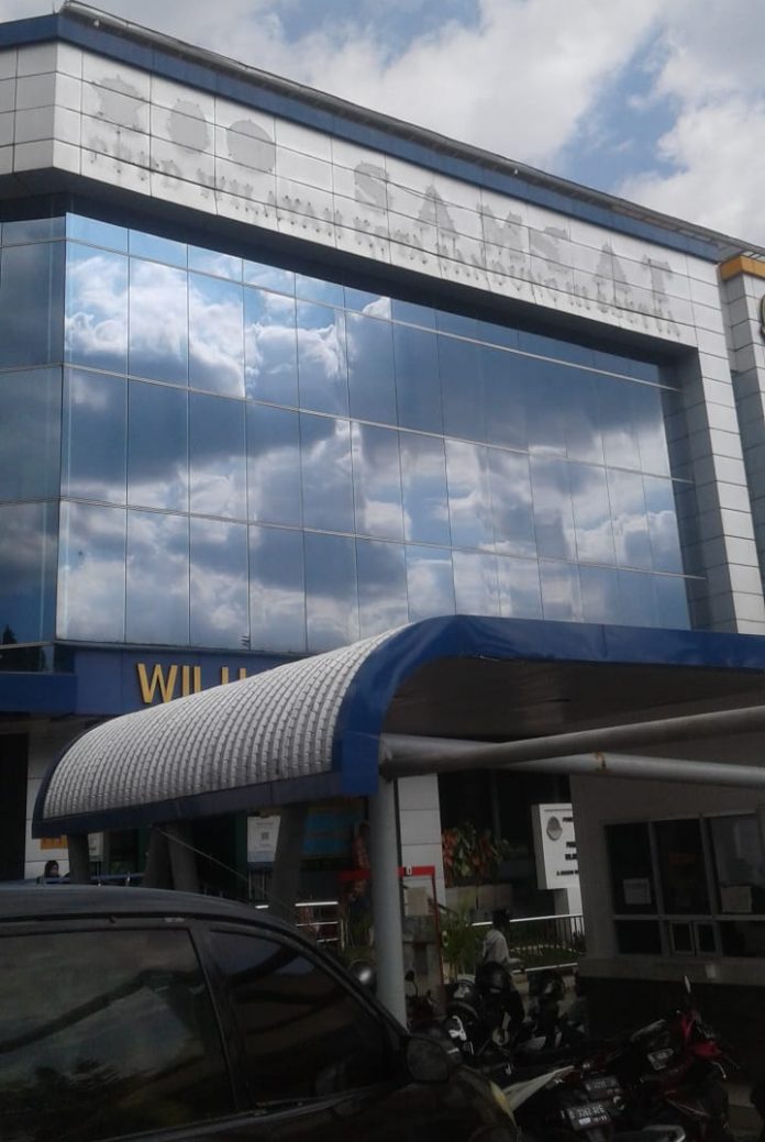 Foto: Gedung Samsat Bandung Timur (Rudi/suararakyat.net)