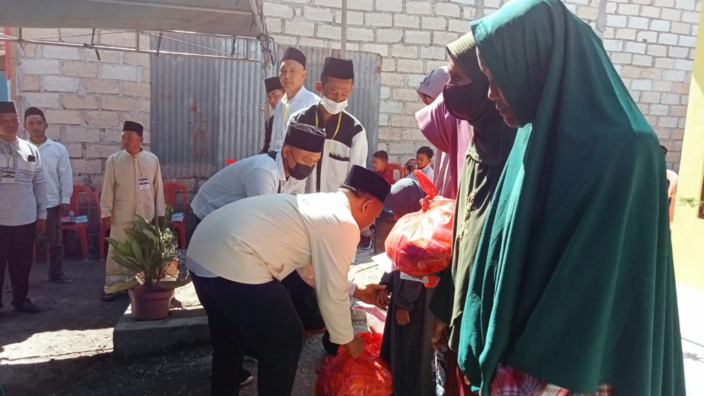 Santunan kepada anak Yatim