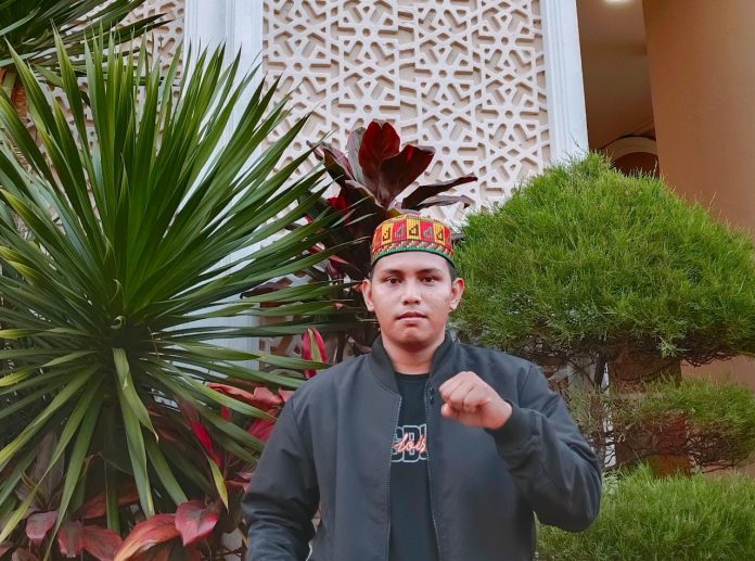 Muhammad Rifqi Maulana (Ketua Perhimpunan Mahasiswa Hukum Indonesia Cabang Aceh) dan (Mahasiswa Fakultas Hukum Universitas Wisnuwardhana Malang)