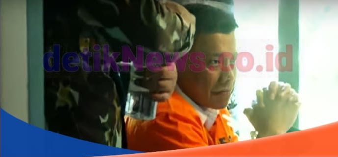 Momen eks Kadiv Propam Polri Irjen (FS) Ferdy Sambo Telah mengenakan baju tahanan
