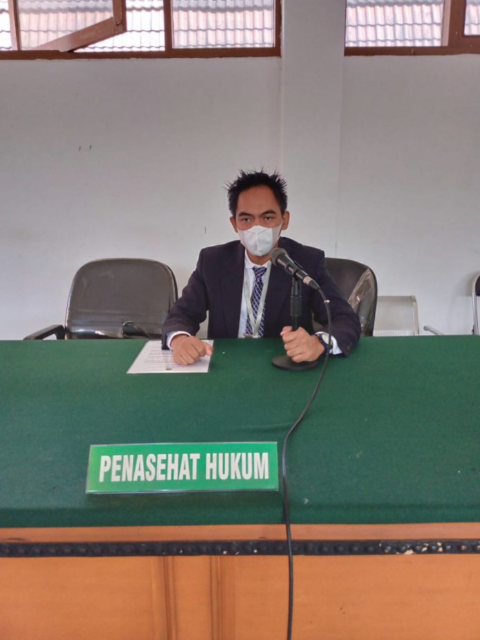 Rohmat Selamat,SH.M.Kn