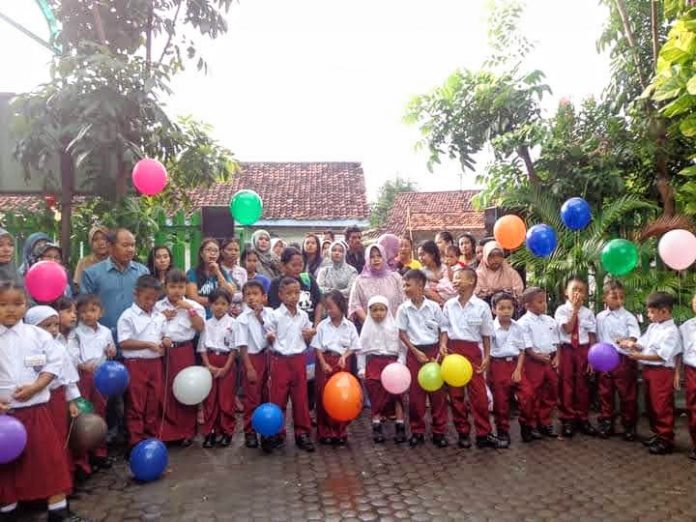 Ananda Siswa SDN Sawunggaling 1 Surabaya