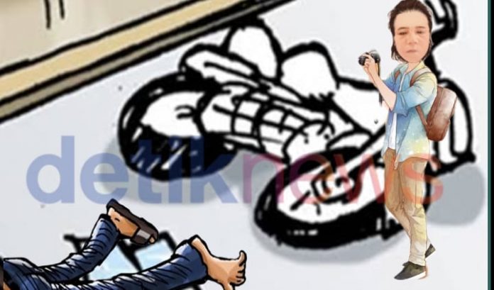 Purnawirawan TNI tewas saat mengendarai sepeda motor di Jalan Dewi Sartika, Jakarta Timur. Dia ditabrak sebuah mobil saat menuju arah PGC (Ilustrasi/Sawijan)