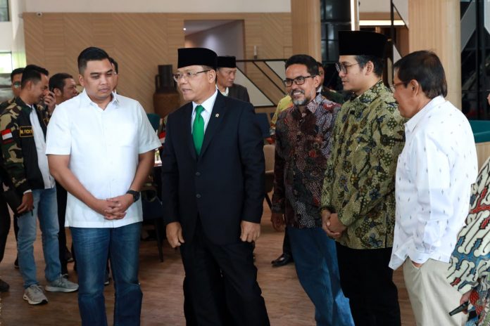 Mardiono dan jajaran PN AMK dalam suatu acara pernikahan putra tokoh PPP Provinsi Jatim di Surabaya (dok/Suhirman)
