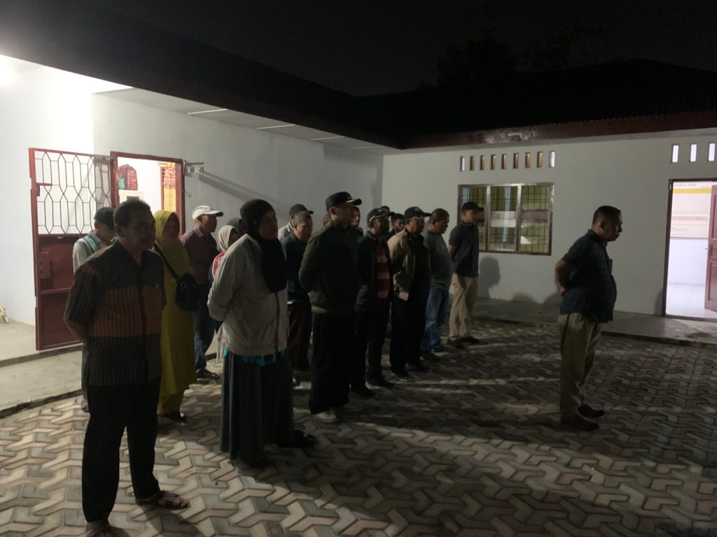 Keterangan foto : Pemerintah Kota Kisaran Timur bersama dengan unsur Forkopimcam laksanakan apel persiapan pengamanan Nataru tahun 2022. ( foto/Joko )