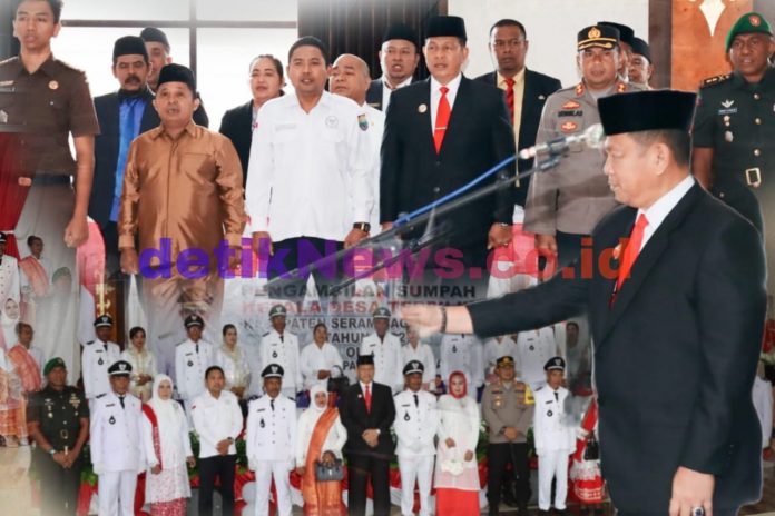 Bupati SBB Saat Lantik 15 Kades di Kabupaten Seram Bagian Barat
