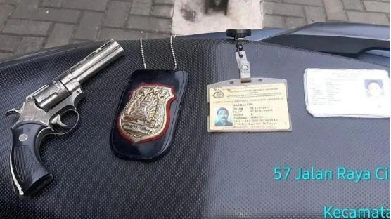 Ditangkap Polisi dan Warga