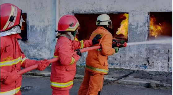 Kebakaran Gudang di Karawaci