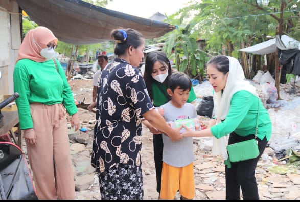 PPP Berbagi Ratusan Paket Telur Dibulan Ramadhan