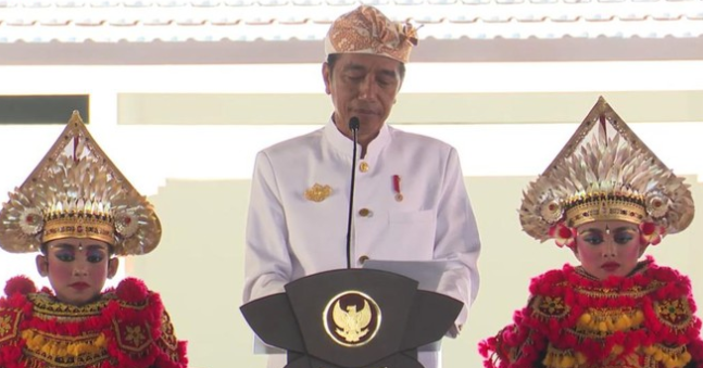Presiden Jokowi Resmikan Penataan Kawasan Pura Besakih di Bali dan Tekankan Pentingnya Pengelolaan yang Baik
