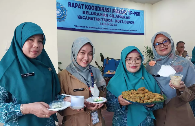 Inovasi Menu Stunting PMT dengan Daun Kelor oleh TP-PKK Cilangkap untuk Meningkatkan Gizi Anak
