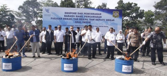 Novel Baswedan dan Kemendag Menyatakan Perang Terhadap Impor Barang Bekas Ilegal