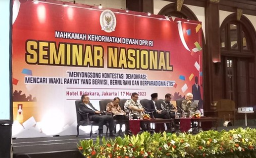 Kritisi Kinerja Parpol, Romo Magnis Suseno : Partai Politik Harus Fokus Pada Visi Bangsa, Bukan Sekedar Koalisi dan Capres