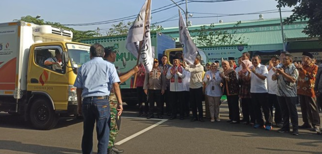 Pj Gubernur DKI Jakarta Lepas 12 Truk Sembako untuk Program Pasar Murah Jelang Ramadhan 1444H