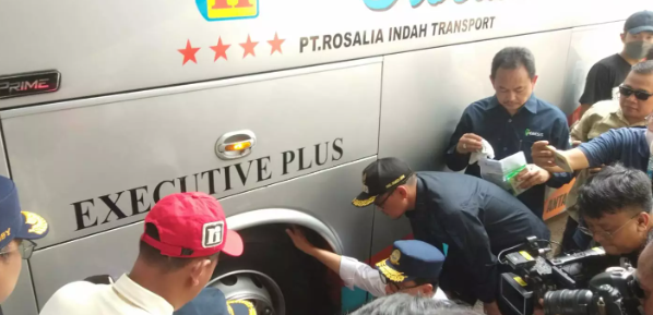 Pastikan Keselamatan Pemudik: Pemkot Depok dan Kemenhub RI Lakukan Pengecekan Kendaraan dan Pengemudi Bus di Terminal Jatijajar