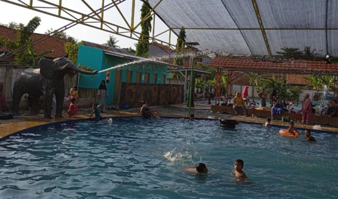 Keseruan Liburan Lebaran Idul Fitri 1444 H di Kolam Renang Seruni Desa Susukan: Kenyamanan dan Wahana Seru untuk Anak-Anak