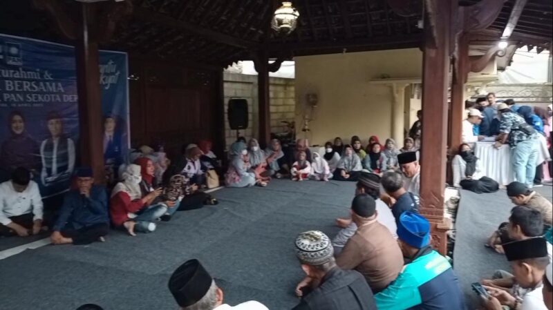 Buka Puasa Bersama, Hasbullah Rahmad Bagikan 500 Paket Sembako dan Santuni Anak Yatim