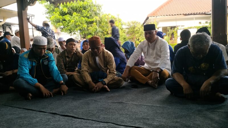 Buka Puasa Bersama, Hasbullah Rahmad Bagikan 500 Paket Sembako dan Santuni Anak Yatim