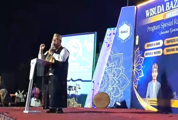 Bakar Semangat 117 Wisudawan Bazla Institut, Ini Yang Disampaikan Drs. Hamdani A Jalil, MA