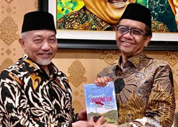 Mahfud Md dan Presiden PKS Bahas Kalender Politik 2024 dalam Pertemuan
